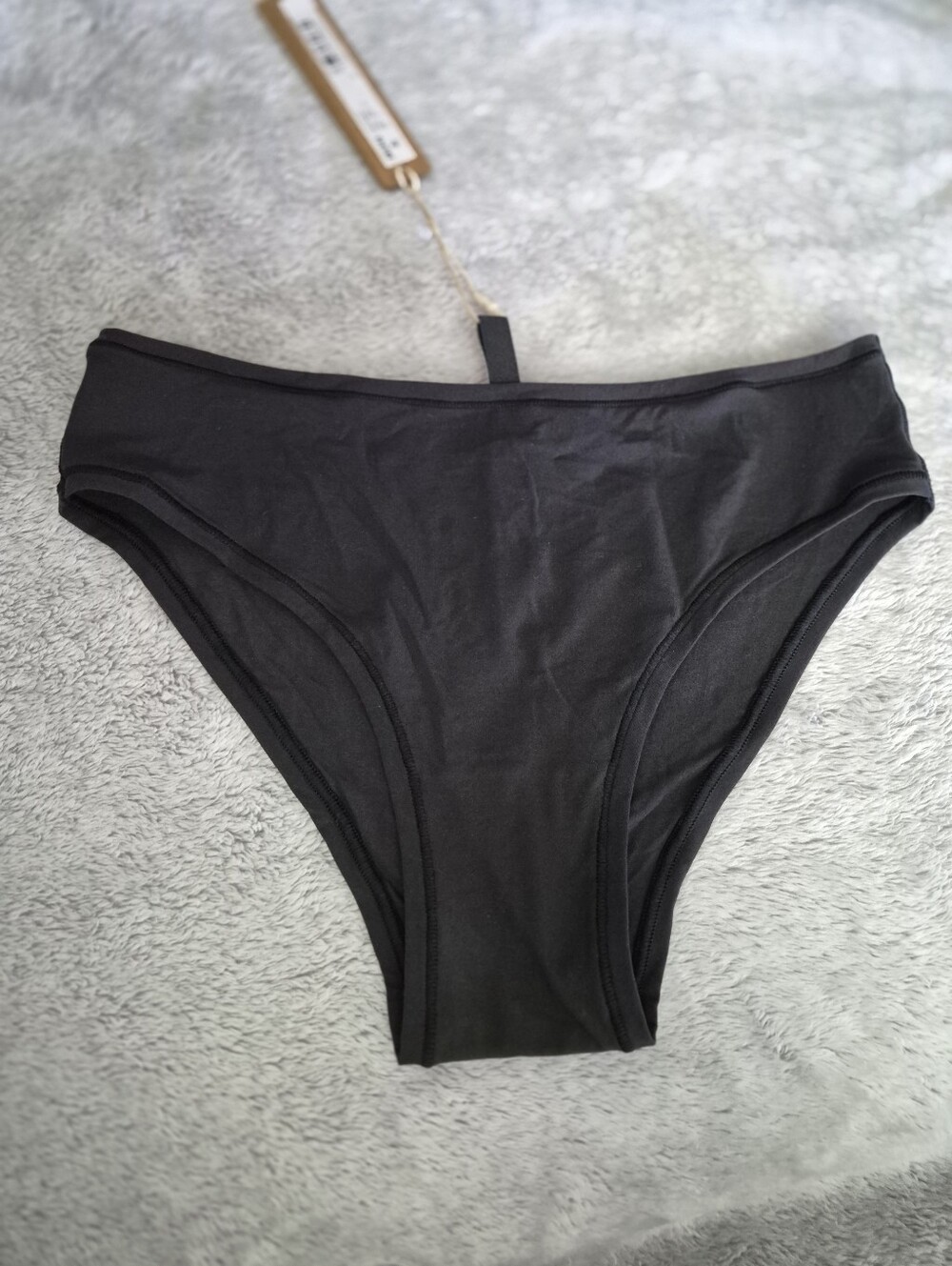 Skims Fits Everybody Cheeky Brief in color Onyx - Picture 2 of 4